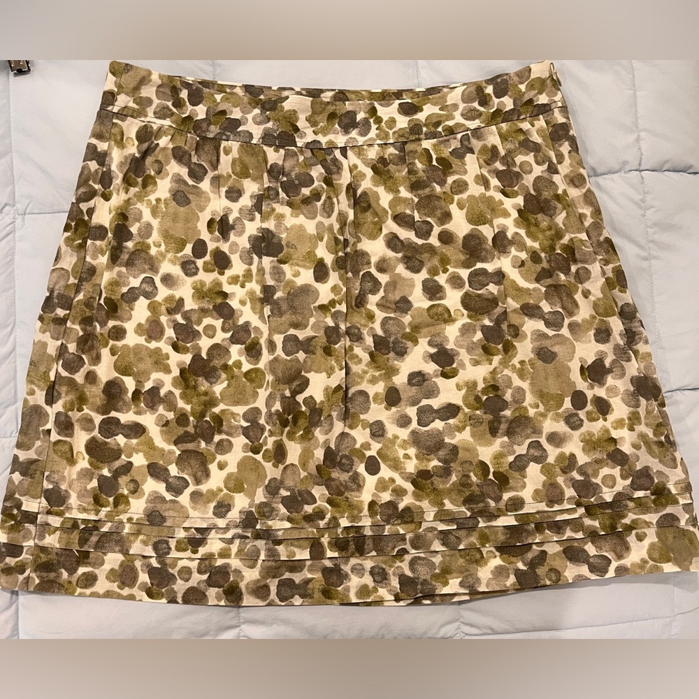 Gorgeous Summer Basic! LOFT (EUC, Size 12P) Handkerchief Weight, Cotton Skirt
